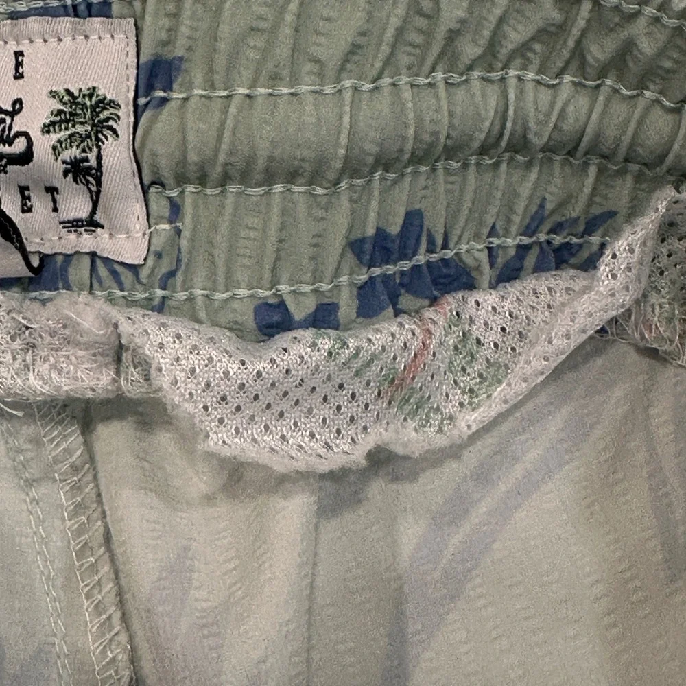 Free Planet Tropical Floral Swim Trunks Mens Size M Sage Green Drawstring | Surf